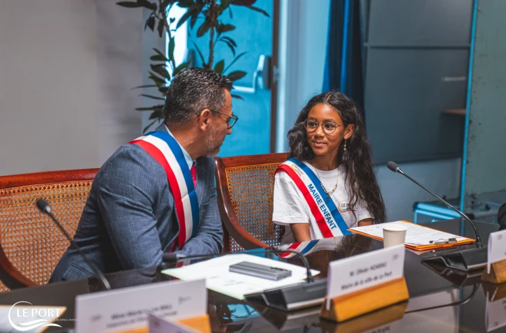 conseil municipal des enfant, kryslia leong élue maire