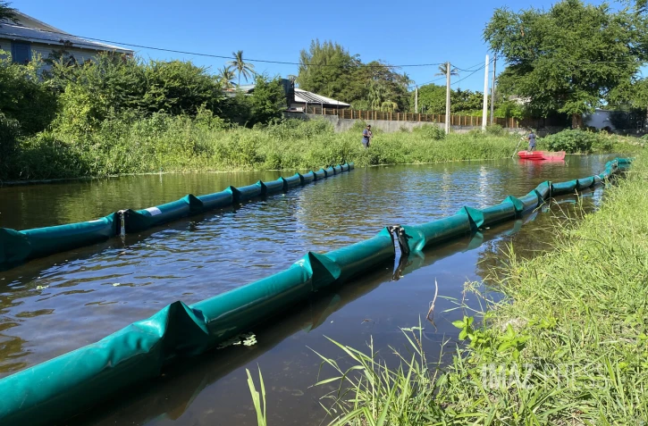 expérimentation de barrage flottants à l'hermitage 