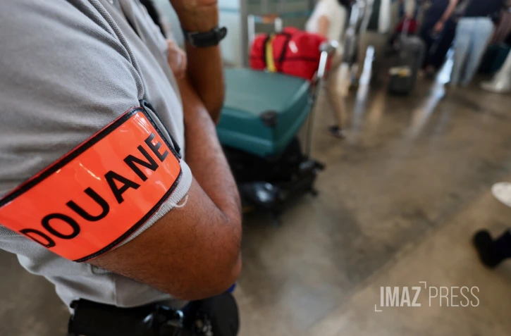 Opération anti-drogues à Gillot : l'ensemble des passagers et personnels de bord, contrôlés