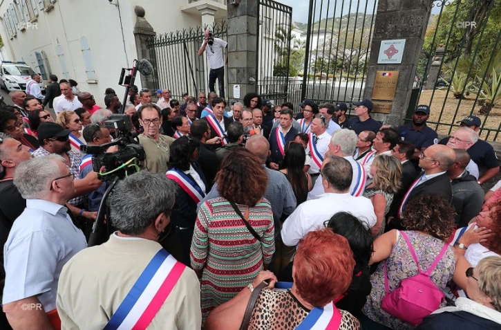 Maires contrats aidés 9 août 2017