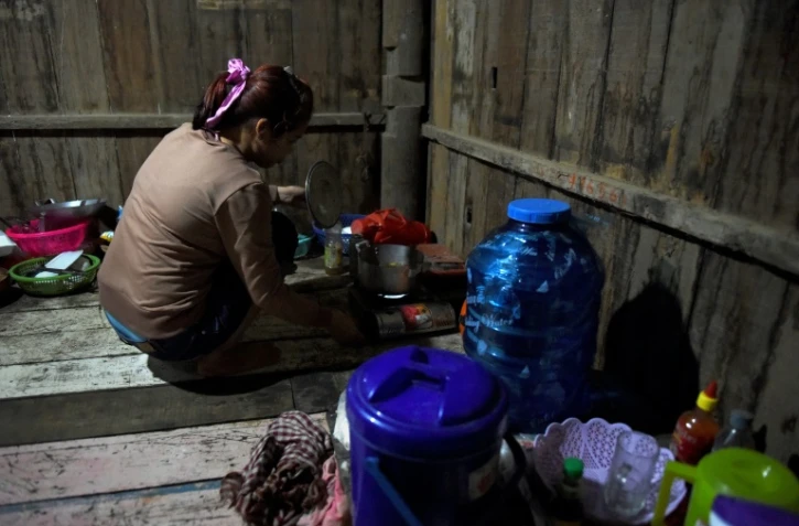 Nary, une Cambodgienne victime d'un mariage forcé, chez elle à Phnom Penh, le 2 octobre 2018