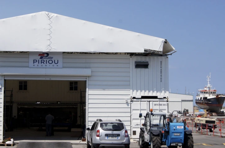 Le Port : incendie dans un entrepôt de réparation de bateau, l'entreprise s'organise pour reprendre ses activités