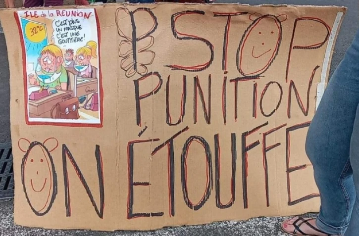 manifestation contre le masque obligatoire