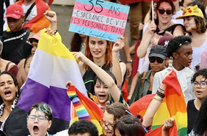 2e édition de la marche des visibilités à saint-denis, mai2022