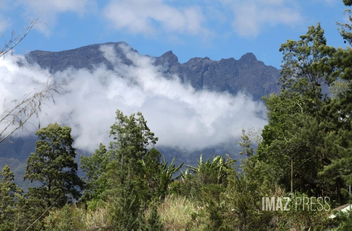 Piton des Neiges depuis salazie 