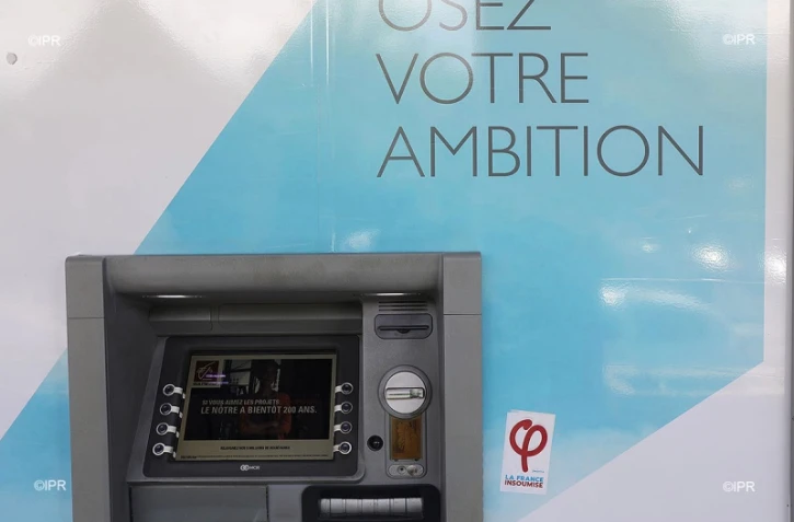 distributeurs de billets