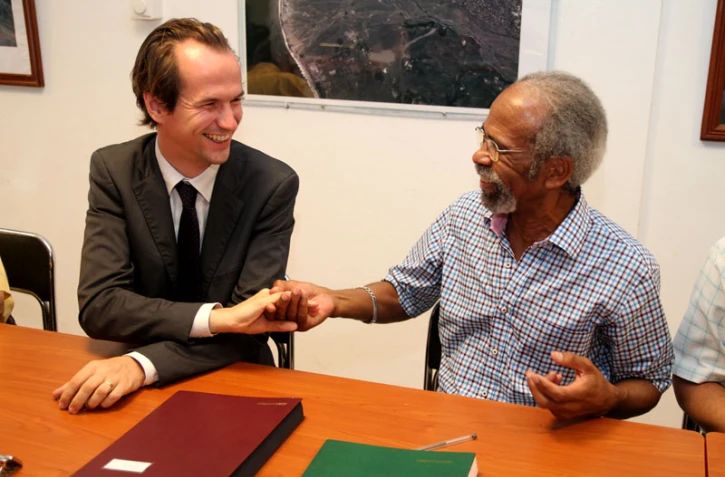 Signature d\'une convention entre la ville du Port, la ville de Durban et le CHU 