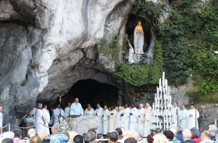 grotte de lourdes 