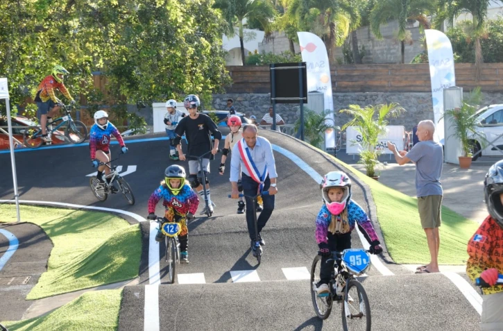 Saint-Paul : une nouvelle piste de pumptrack Ă Plateau Caillou