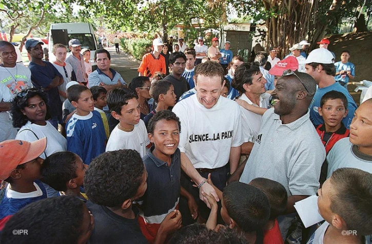 Jean Pierre Papin et Roger Milla 
