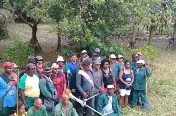 Opération nettoyage Jean-Hugues Ratenon