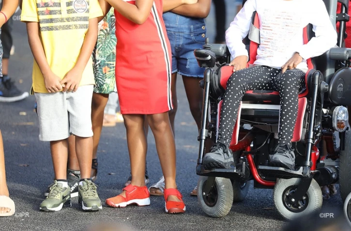 enfants handicapés école