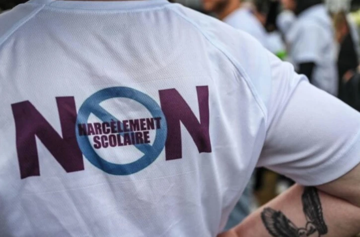 Lindsay: des centaines de personnes à une marche contre le harcèlement scolaire