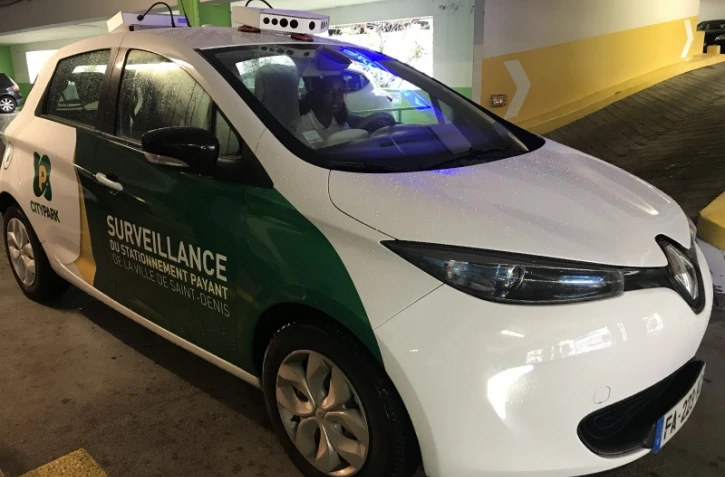 véhicule de surveillance, LAPI, lecteur de plaques d'immatriculation, caméra, stationnement, parking, infraction