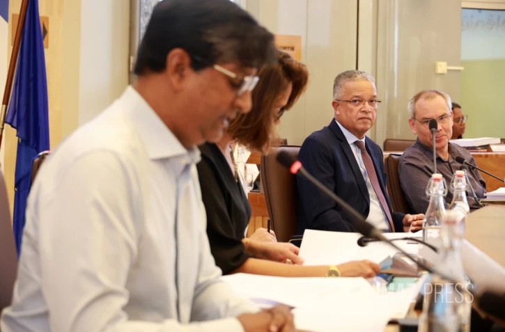 Carburants : le Département débloque 5 millions d’euros d’aide et juge les mesures de la Région insuffisantes