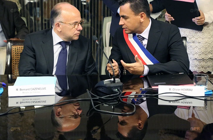 Cazeneuve 