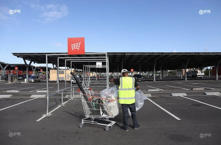 Jour J - Les Gilets jaunes montent au front
