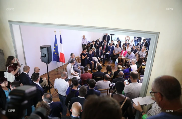 Macron