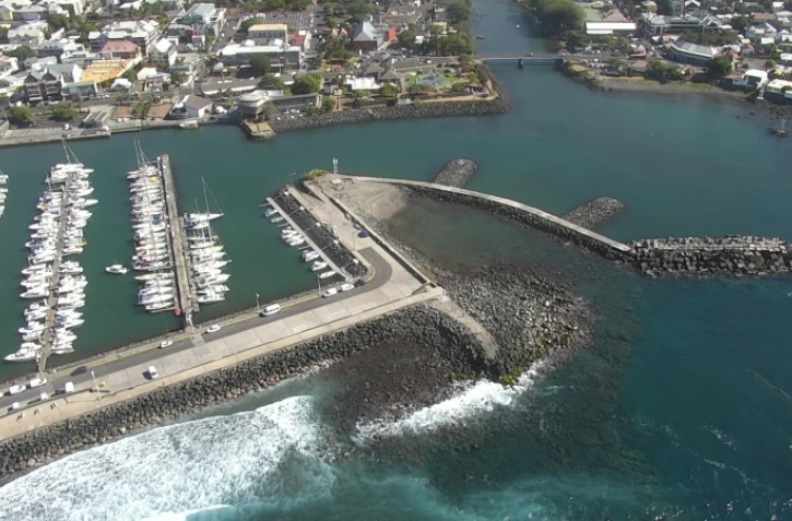 Saint-Pierre: exploitation de locaux sur le port