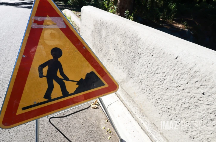 panneau travaux 