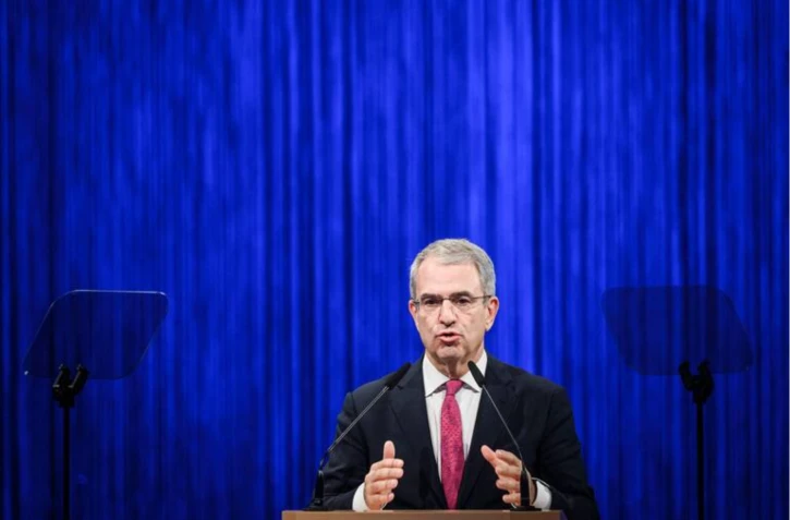 Nestlé licencie son directeur général pour cause de relation amoureuse non déclarée "avec une subordonnée directe" [?]