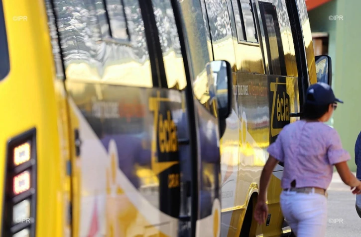 Car Jaune 