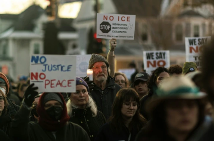Manifestation contre les services de l'immigration le 7 janvier 2026 à Minneapolis, aux Etats-Unis, après qu'une mère de famille a été abattue par un agent