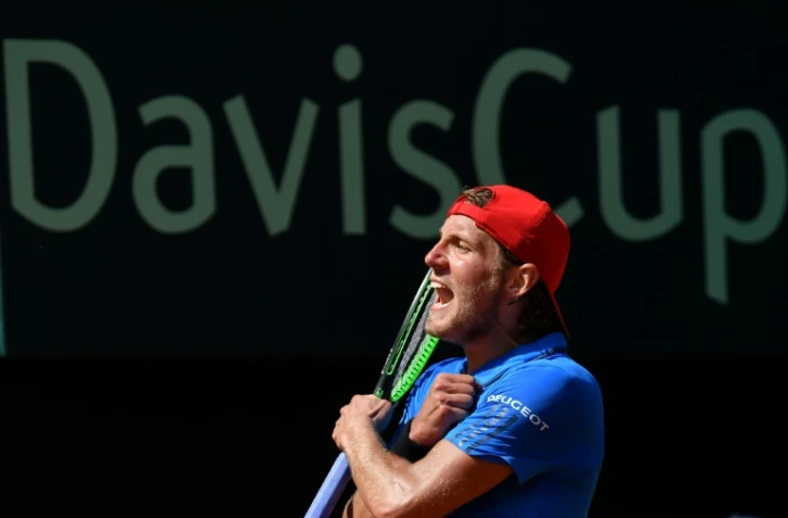 Le Français Lucas Pouille en Coupe Davis face à l'Italien Andreas Seppi, le 6 avril 2018 à Gênes