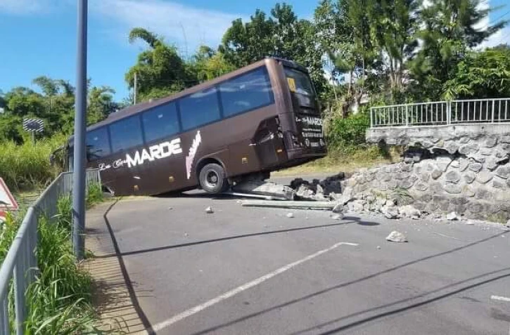 Un bus accidenté à la Confiance : les freins auraient lâché