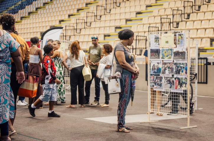 Saint-Denis : 70 jeunes dionysiennes et dionysiens obtiennent leurs bourses de voyage