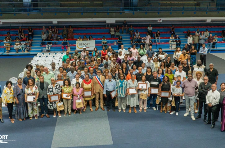 Médaille du travail  : 97 agents municipaux du Port à l’honneur