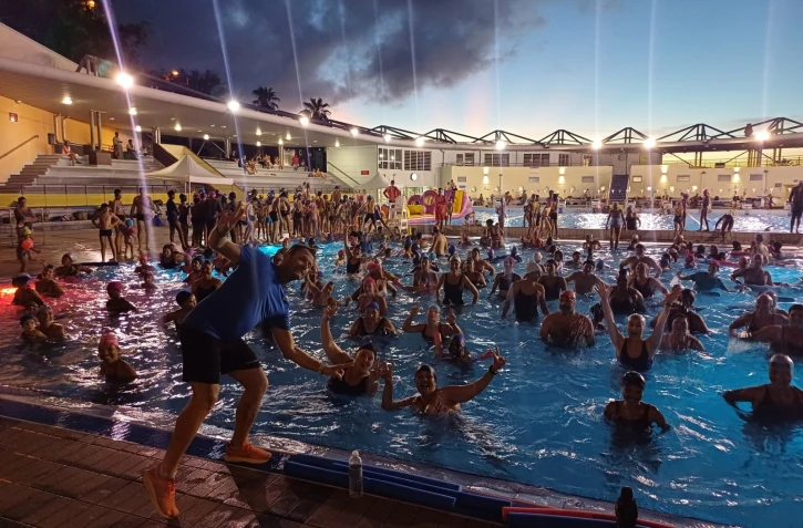 Saint-Paul : 480 personnes présentes pour la nocturne à la piscine Josselyn Flahaut