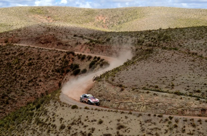 La Peugeot de Stéphane Peterhansel, le 10 janvier 2017 lors de la 8e étape du Dakar entre Uyuni et Salta