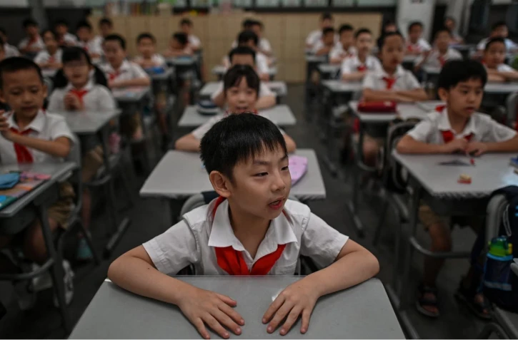 Une classe d'école primaire de la rue Changchun à Wuhan, dans la province centrale du Hubei en Chine, le 4 septembre 2020, lors d'une visite médiatique organisée par les autorités locales. (Photo d'illustration) - Hector Retamal - AFP