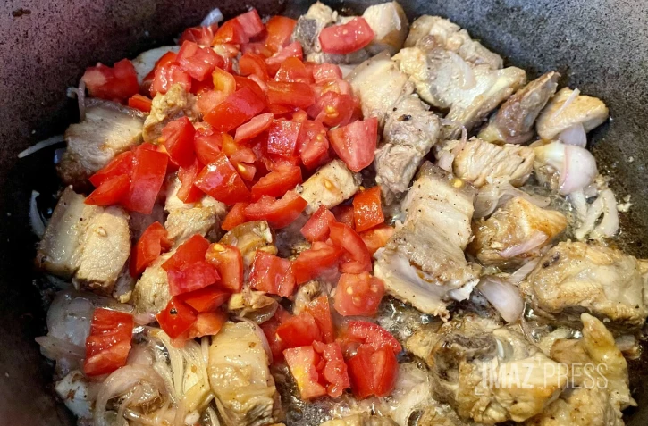 Cari porc zambrovate de jean hugues