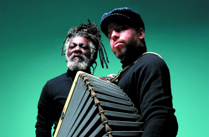 Winston McAnuff et Fixi