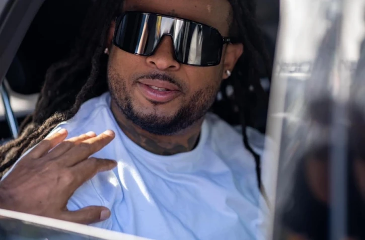 Le chanteur Kalash est arrivé à La Réunion