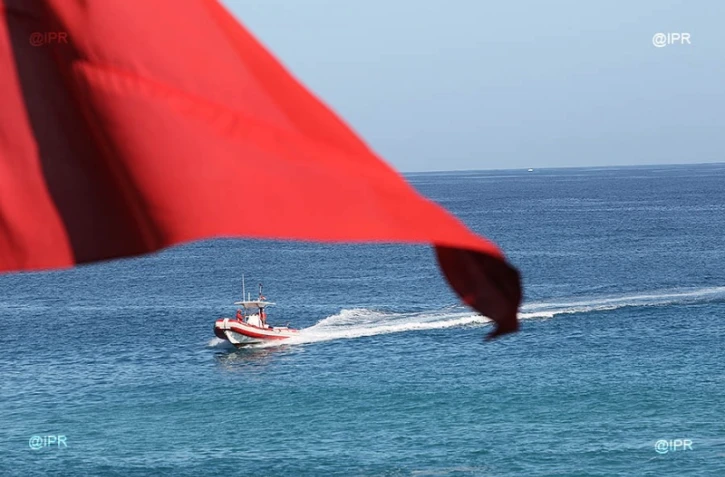Drapeau rouge