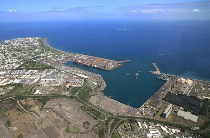 Port est