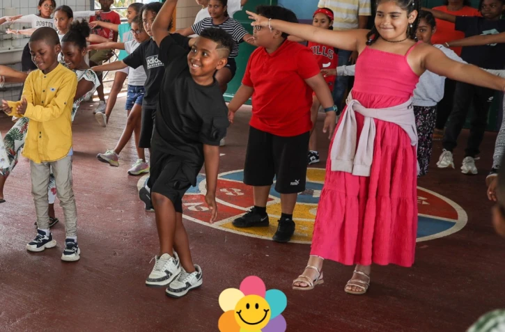Saint-Denis : des ateliers théâtre forum pour sensibiliser les écoliers à l'usage des écrans