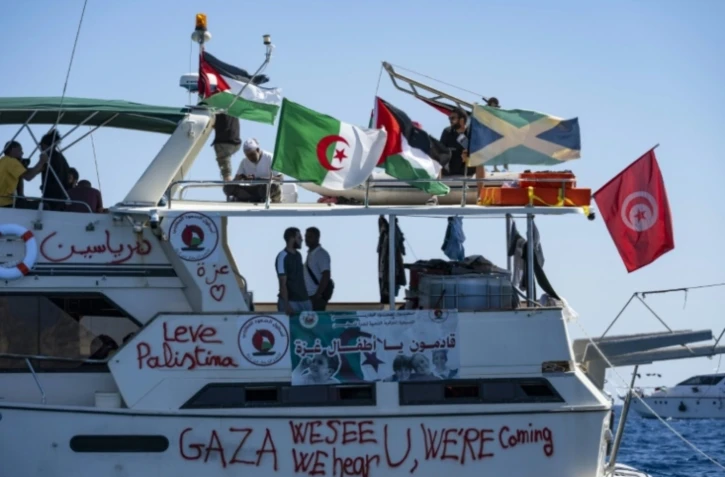 Navire de la flottille pour Gaza, au mouillage le 26 septembre 2025 au sud de la Crète ( AFP / Eleftherios ELIS )