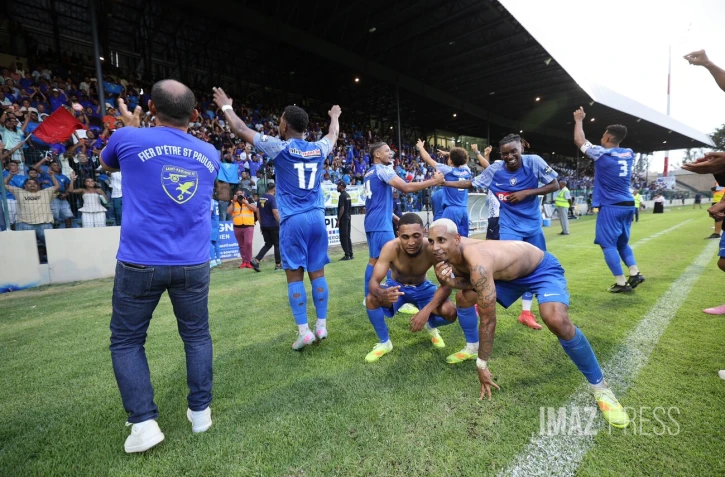Coupe de France : le coup d'envoi du 7ème tour entre la Saint-Pauloise et l'ES Dominicaine est donné