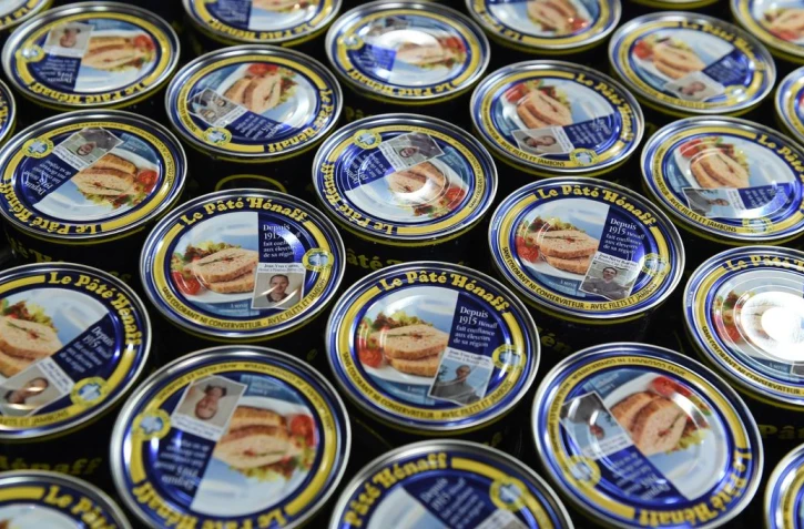 À la demande d’une cliente, Hénaff glisse une demande en mariage dans une boîte de pâté