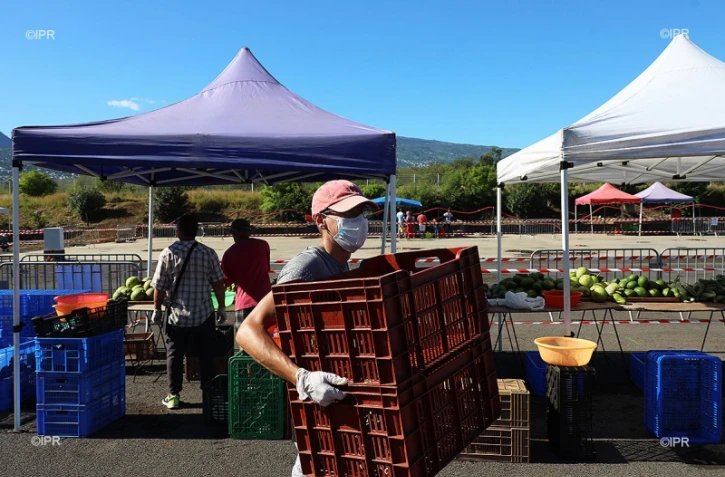 marché forain du port