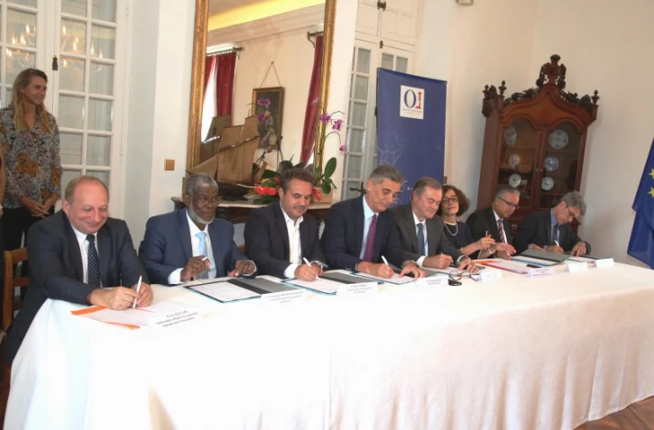 Signature plateforme de coopération