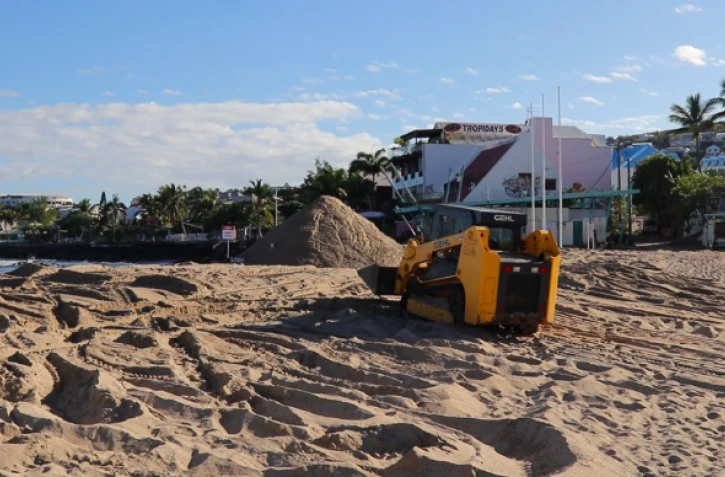 désensablement, port de Saint-Gilles, plage, roches noires, Ermitage, travaux