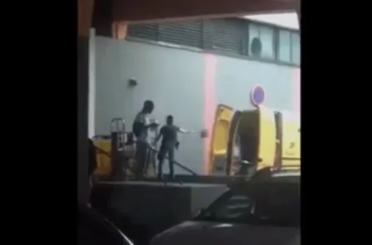 Colis jetés par un agent de Créteil