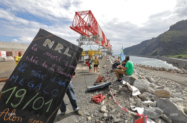 Rassemblement anti NRL 