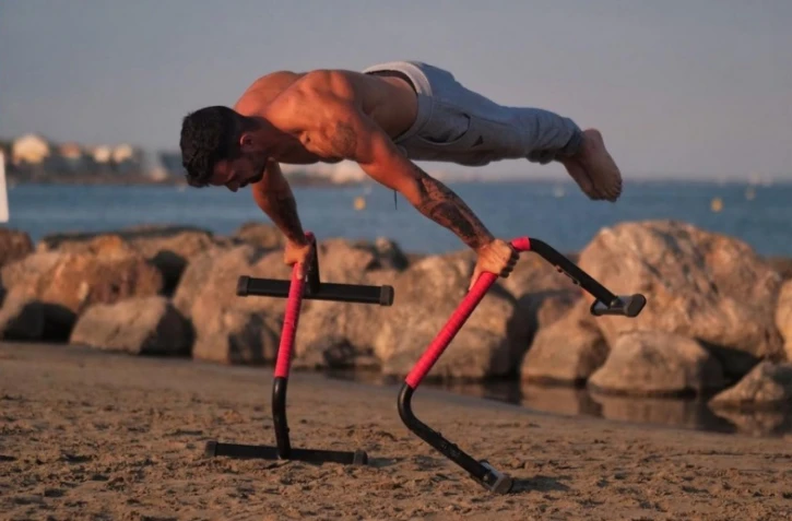 Street workout : plusieurs masterclass avec le champion du monde Yohan Bounegab 