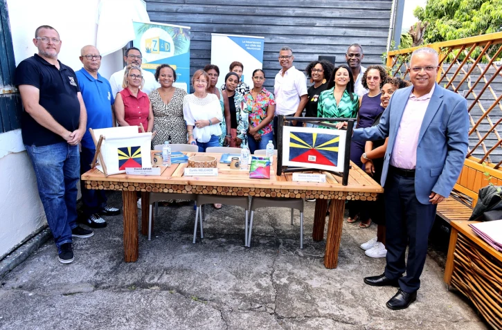 À Savanna, recyclage et artisanat soutiennent l’insertion professionnelle 